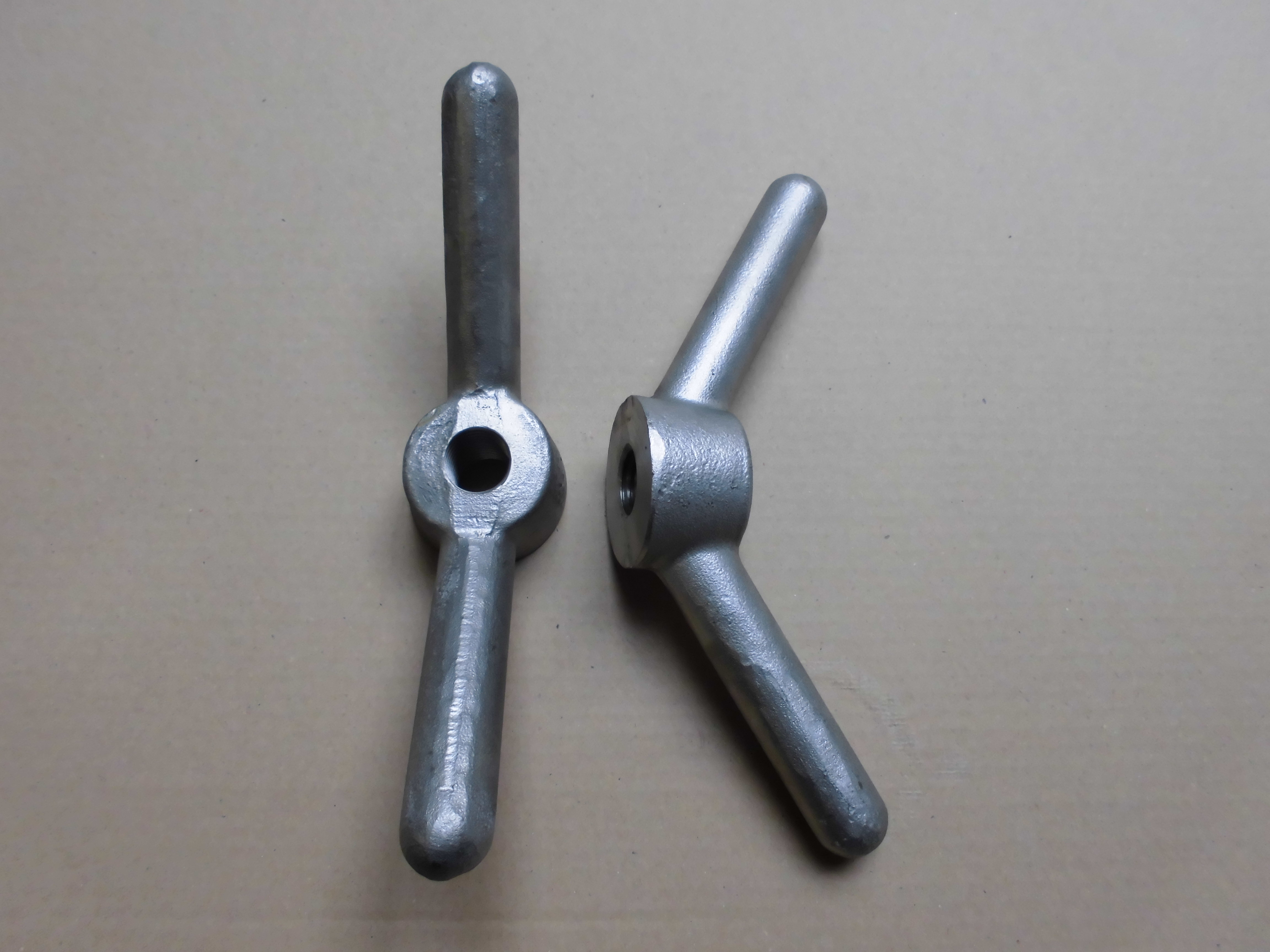 KNEBELMUTTER M24 - DIN 26020 - V2A KNEBELMUTTER M24 - DIN 26020 - V2A