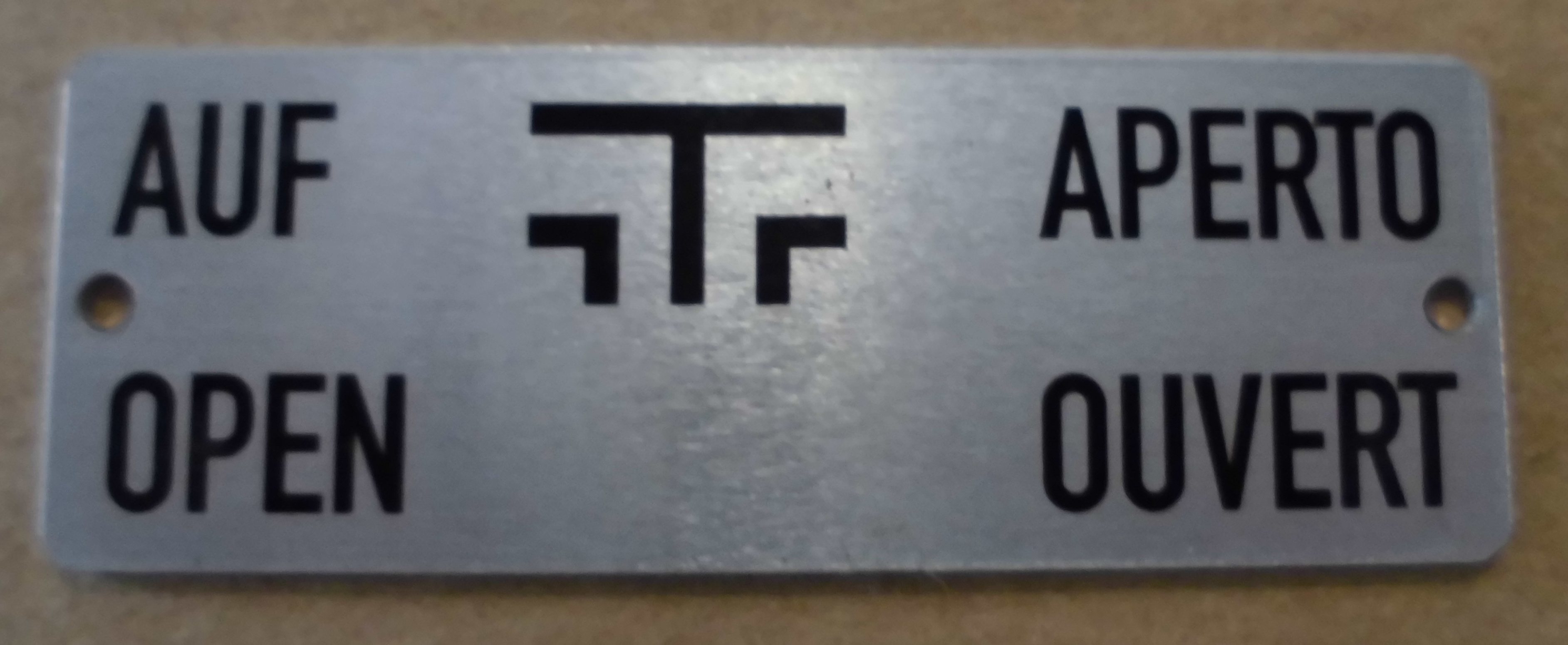 SCHILD "AUF" FÜR SOGEFA-BV SCHILD "AUF" FÜR SOGEFA-BV
